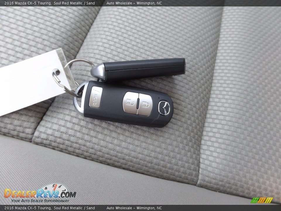 2016 Mazda CX-5 Touring Soul Red Metallic / Sand Photo #20