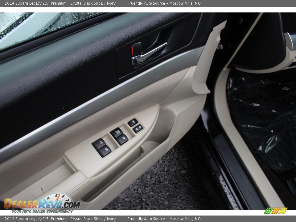 2014 Subaru Legacy 2.5i Premium Crystal Black Silica / Ivory Photo #12