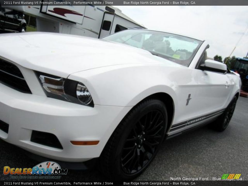2011 Ford Mustang V6 Premium Convertible Performance White / Stone Photo #29