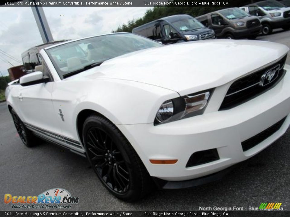 2011 Ford Mustang V6 Premium Convertible Performance White / Stone Photo #30