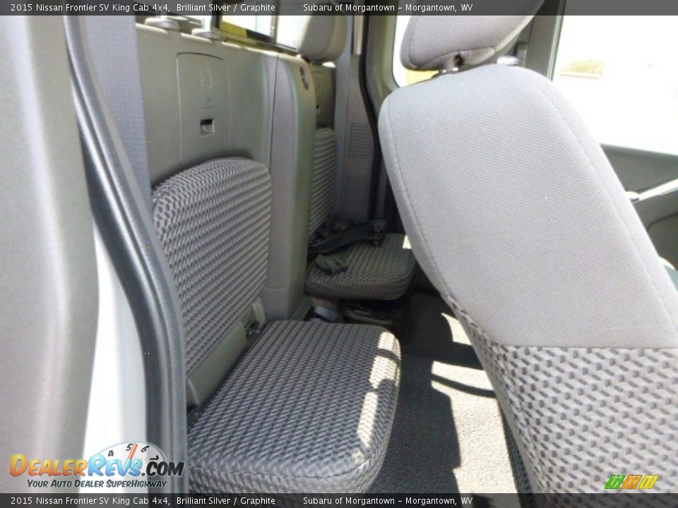 2015 Nissan Frontier SV King Cab 4x4 Brilliant Silver / Graphite Photo #3