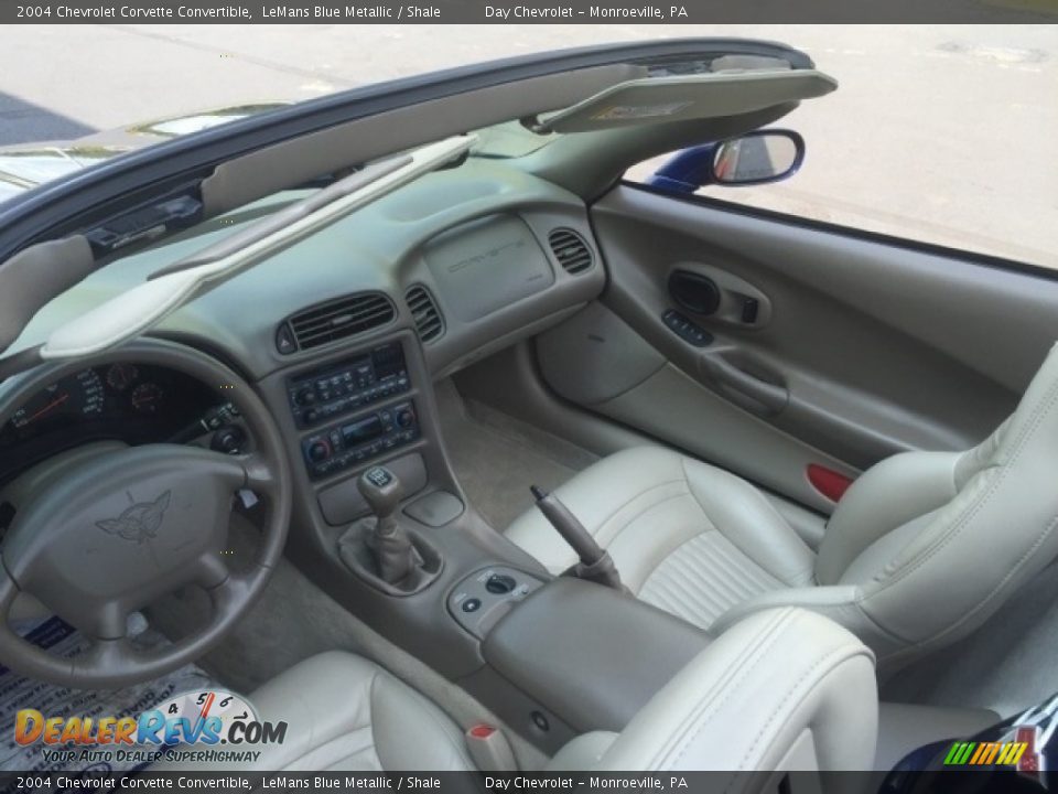 2004 Chevrolet Corvette Convertible LeMans Blue Metallic / Shale Photo #10