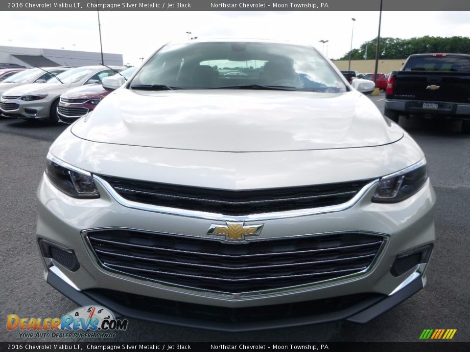 2016 Chevrolet Malibu LT Champagne Silver Metallic / Jet Black Photo #2