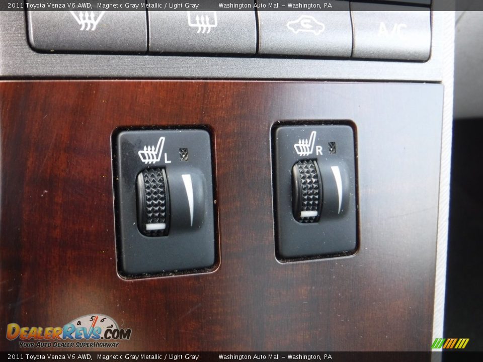 2011 Toyota Venza V6 AWD Magnetic Gray Metallic / Light Gray Photo #18