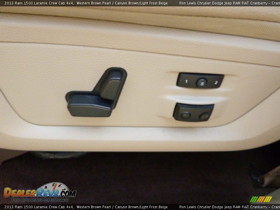 2013 Ram 1500 Laramie Crew Cab 4x4 Western Brown Pearl / Canyon Brown/Light Frost Beige Photo #16