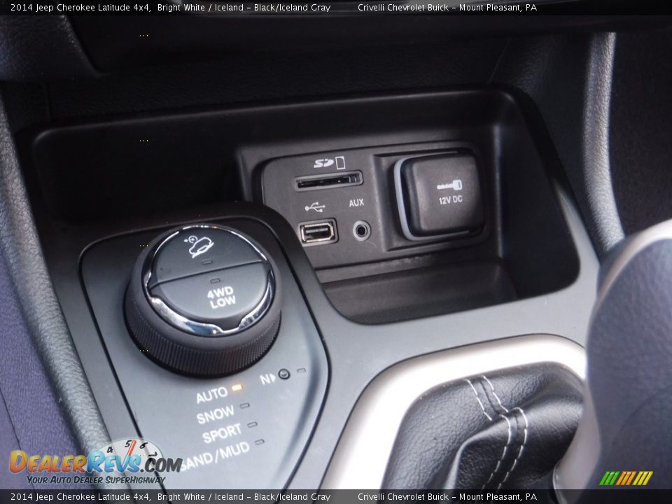 2014 Jeep Cherokee Latitude 4x4 Bright White / Iceland - Black/Iceland Gray Photo #21