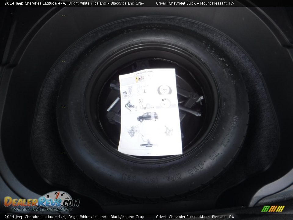 2014 Jeep Cherokee Latitude 4x4 Bright White / Iceland - Black/Iceland Gray Photo #31