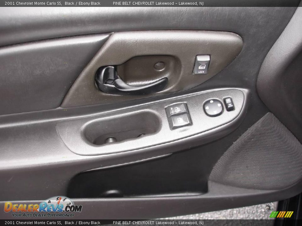 2001 Chevrolet Monte Carlo SS Black / Ebony Black Photo #7