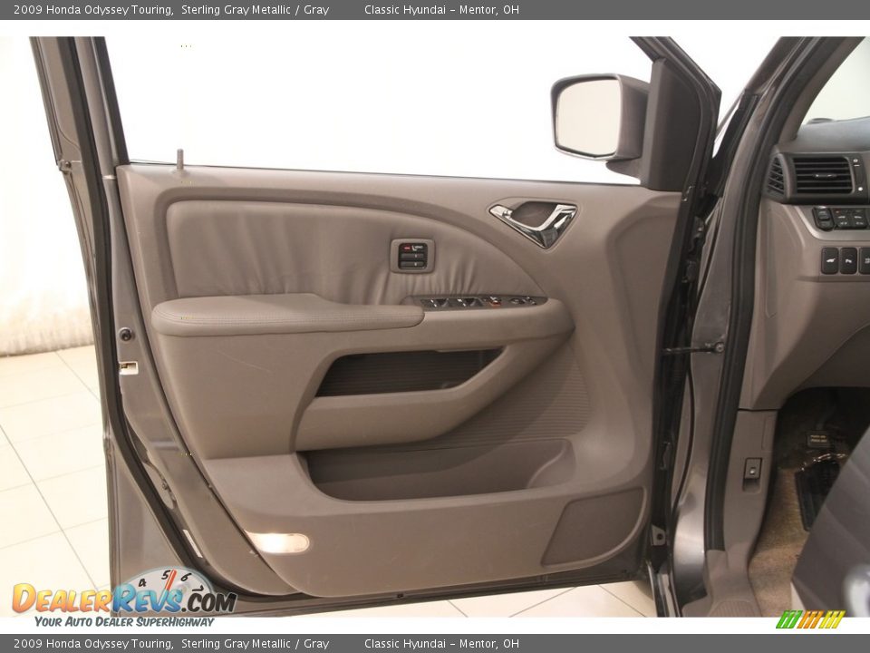 2009 Honda Odyssey Touring Sterling Gray Metallic / Gray Photo #4