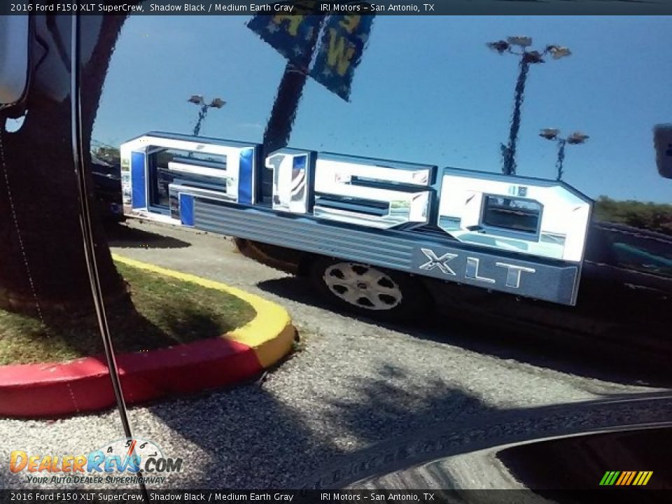 2016 Ford F150 XLT SuperCrew Shadow Black / Medium Earth Gray Photo #5