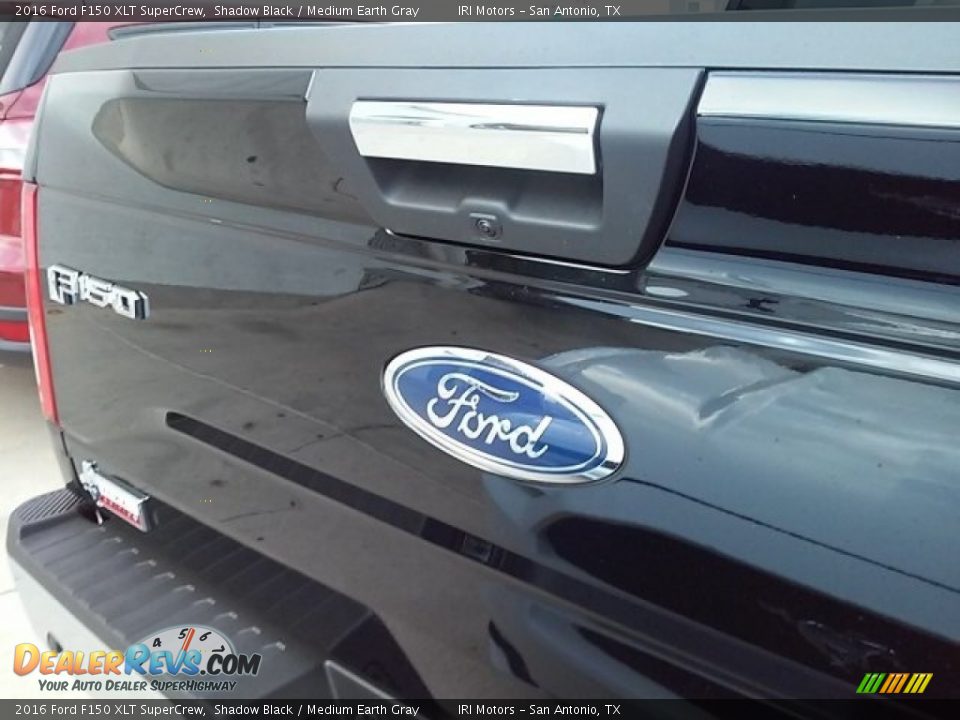 2016 Ford F150 XLT SuperCrew Shadow Black / Medium Earth Gray Photo #29