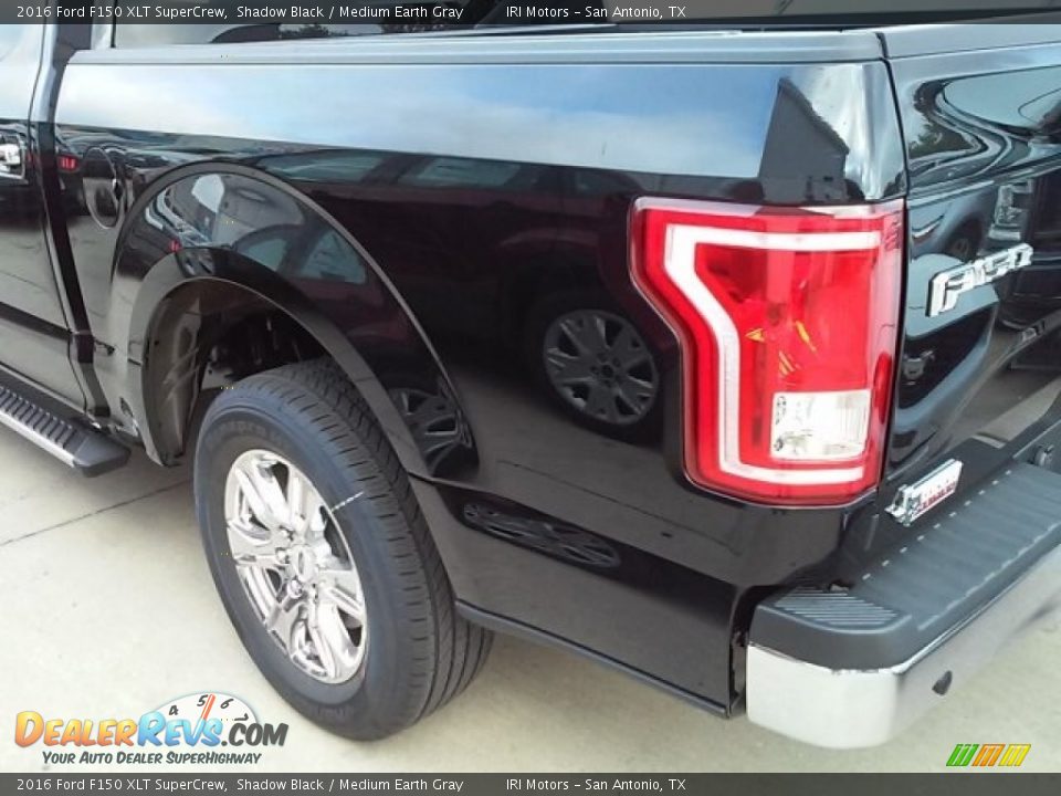 2016 Ford F150 XLT SuperCrew Shadow Black / Medium Earth Gray Photo #31