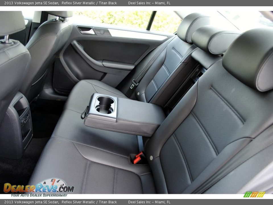 2013 Volkswagen Jetta SE Sedan Reflex Silver Metallic / Titan Black Photo #12