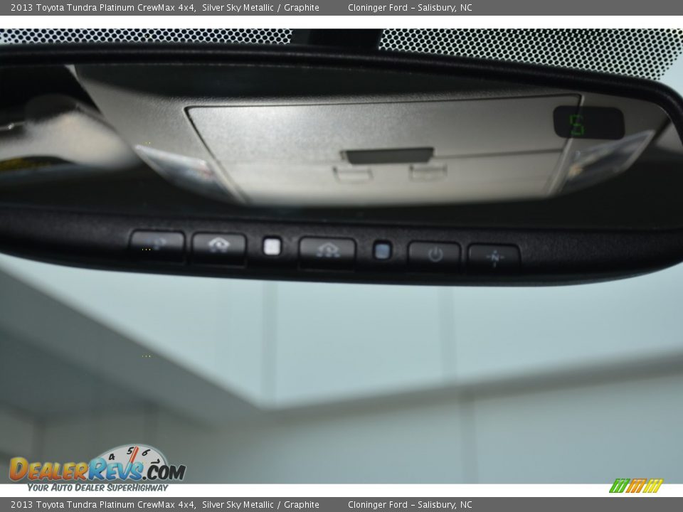 2013 Toyota Tundra Platinum CrewMax 4x4 Silver Sky Metallic / Graphite Photo #27