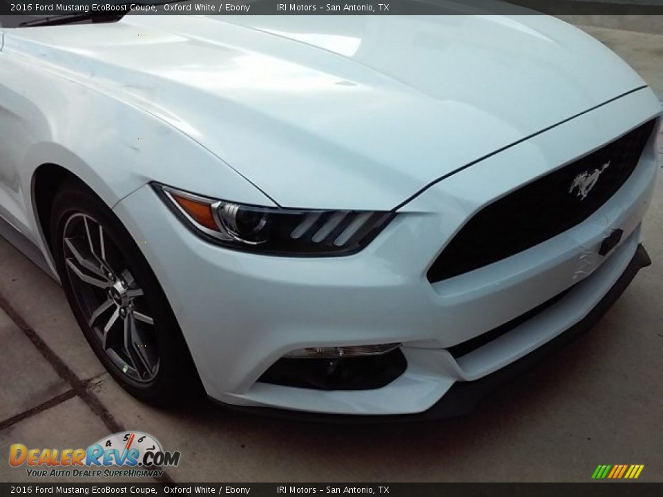2016 Ford Mustang EcoBoost Coupe Oxford White / Ebony Photo #25