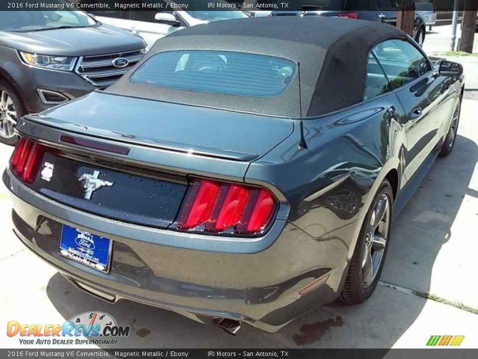 2016 Ford Mustang V6 Convertible Magnetic Metallic / Ebony Photo #14