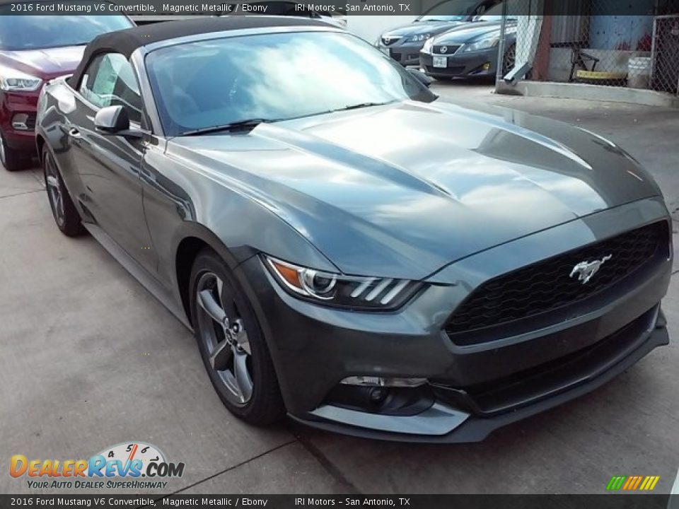 2016 Ford Mustang V6 Convertible Magnetic Metallic / Ebony Photo #27
