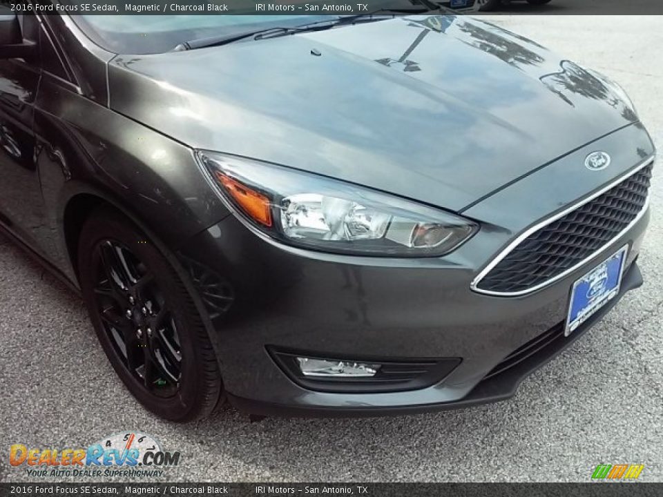 2016 Ford Focus SE Sedan Magnetic / Charcoal Black Photo #3