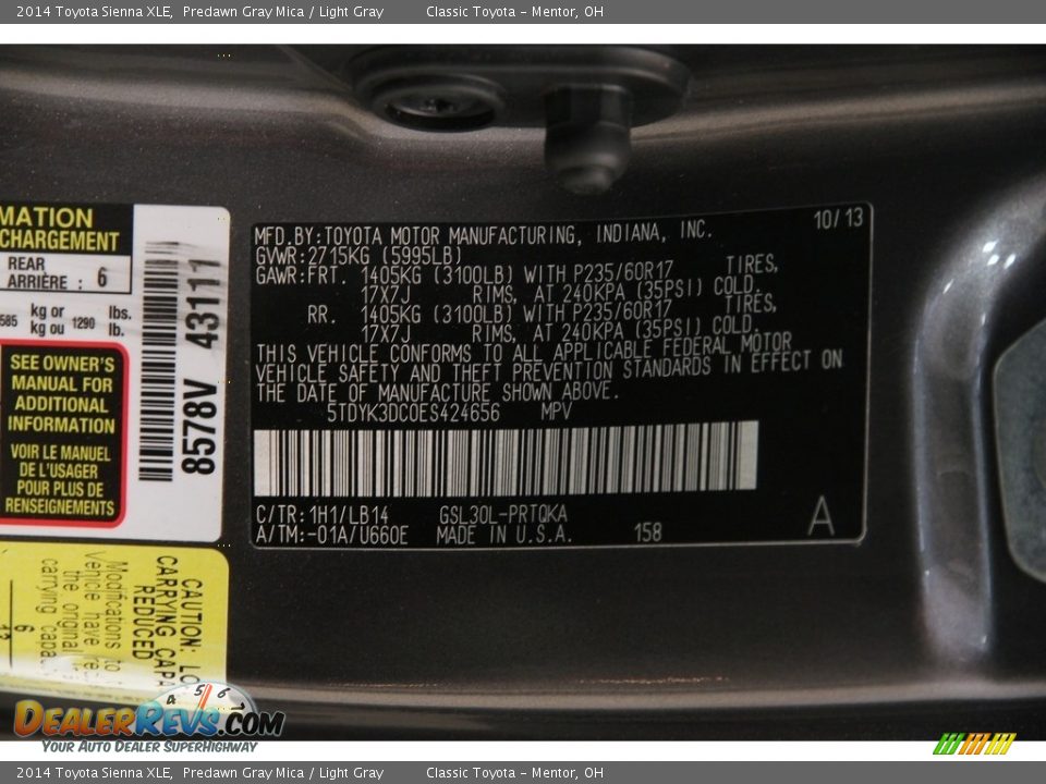 2014 Toyota Sienna XLE Predawn Gray Mica / Light Gray Photo #18