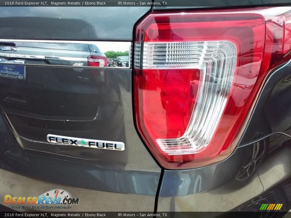 2016 Ford Explorer XLT Magnetic Metallic / Ebony Black Photo #5