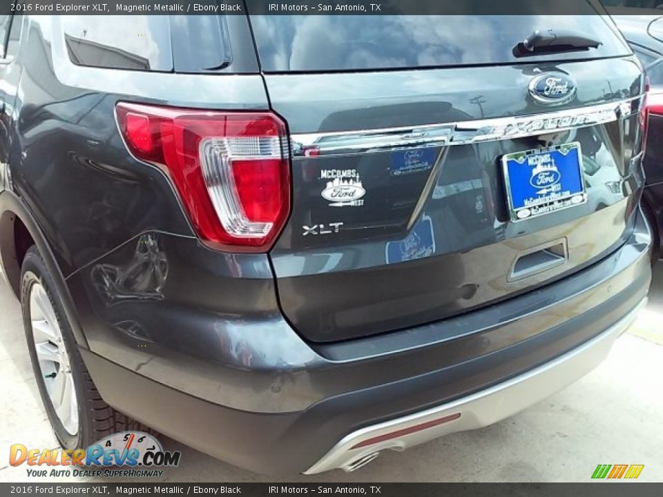 2016 Ford Explorer XLT Magnetic Metallic / Ebony Black Photo #7