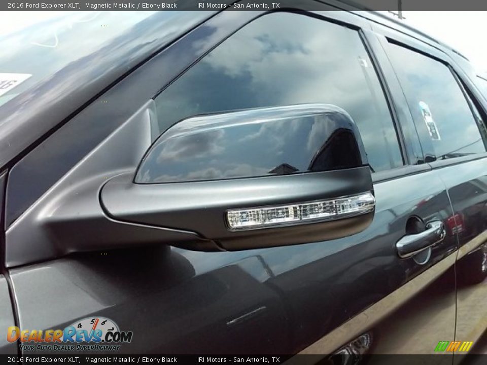 2016 Ford Explorer XLT Magnetic Metallic / Ebony Black Photo #8
