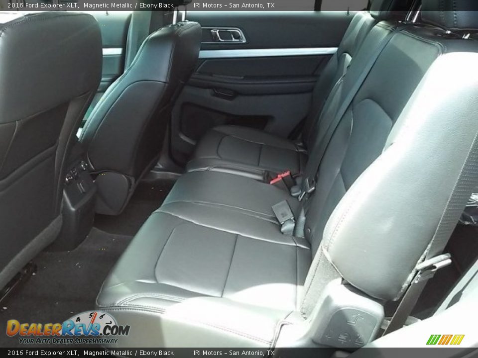 2016 Ford Explorer XLT Magnetic Metallic / Ebony Black Photo #27