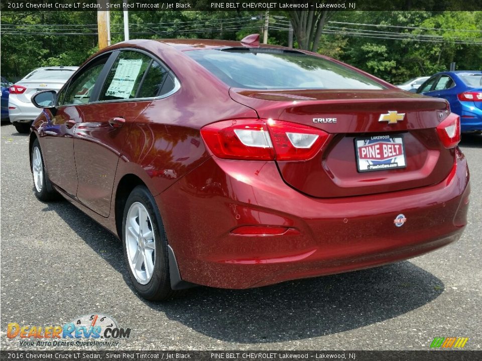 2016 Chevrolet Cruze LT Sedan Siren Red Tintcoat / Jet Black Photo #4