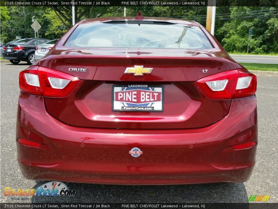 2016 Chevrolet Cruze LT Sedan Siren Red Tintcoat / Jet Black Photo #5