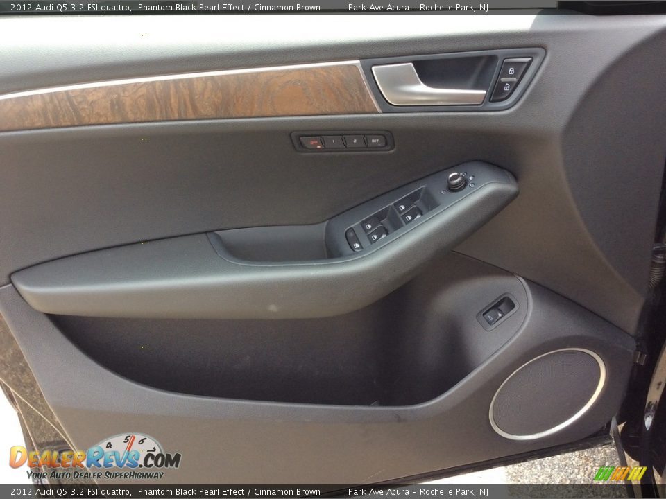 2012 Audi Q5 3.2 FSI quattro Phantom Black Pearl Effect / Cinnamon Brown Photo #9