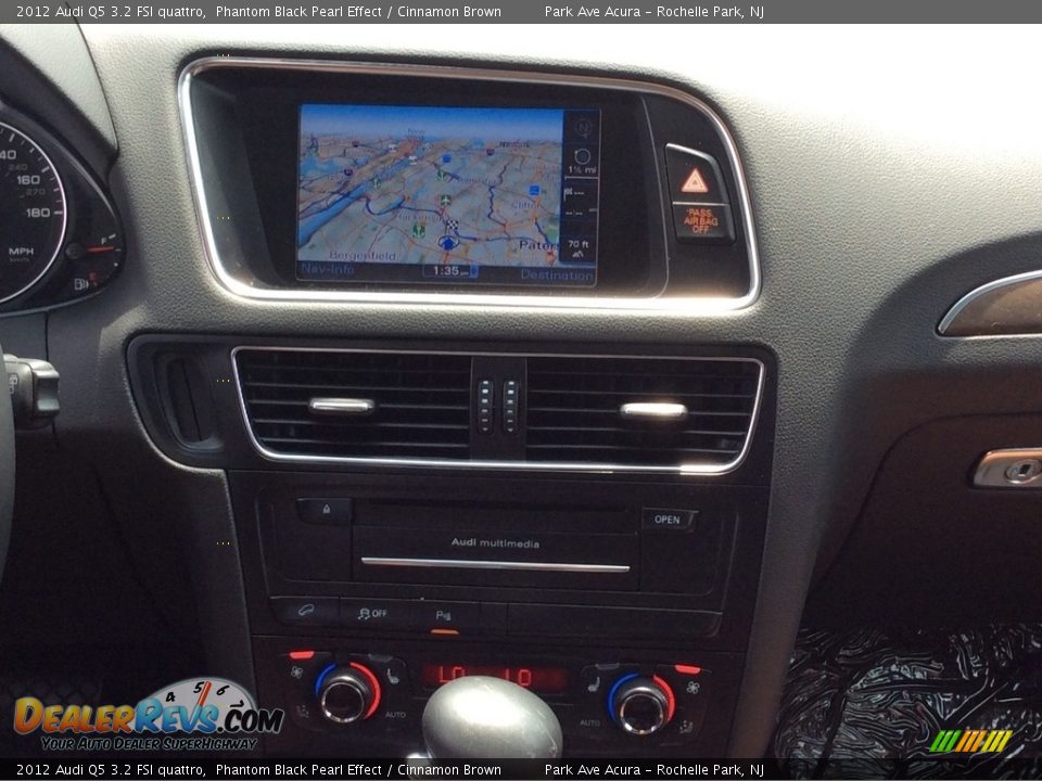 2012 Audi Q5 3.2 FSI quattro Phantom Black Pearl Effect / Cinnamon Brown Photo #16