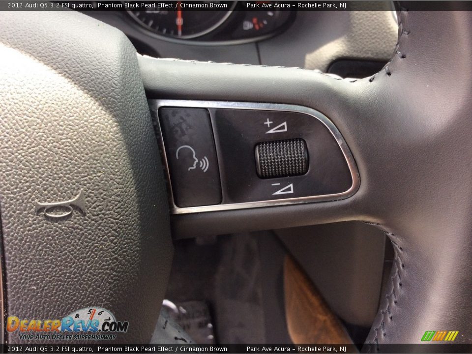 2012 Audi Q5 3.2 FSI quattro Phantom Black Pearl Effect / Cinnamon Brown Photo #20