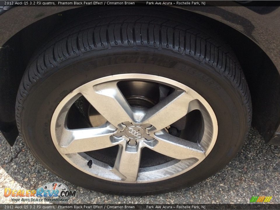 2012 Audi Q5 3.2 FSI quattro Phantom Black Pearl Effect / Cinnamon Brown Photo #32