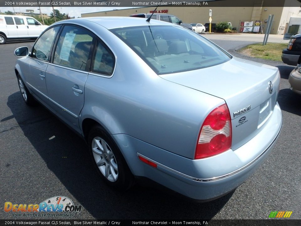 2004 Volkswagen Passat GLS Sedan Blue Silver Metallic / Grey Photo #2
