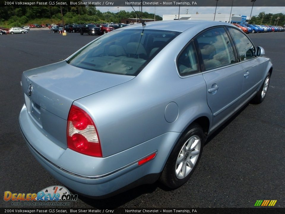 2004 Volkswagen Passat GLS Sedan Blue Silver Metallic / Grey Photo #4