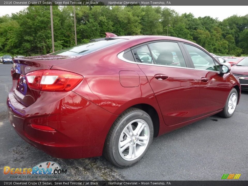 2016 Chevrolet Cruze LT Sedan Siren Red Tintcoat / Jet Black Photo #5