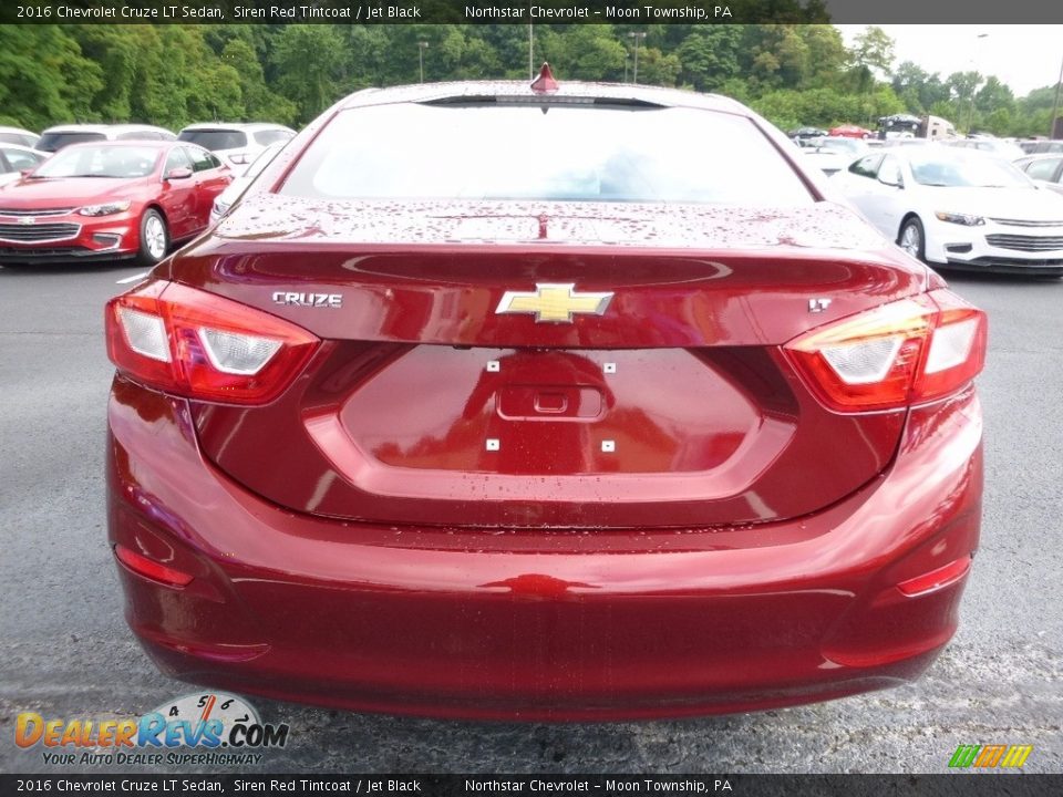 2016 Chevrolet Cruze LT Sedan Siren Red Tintcoat / Jet Black Photo #6