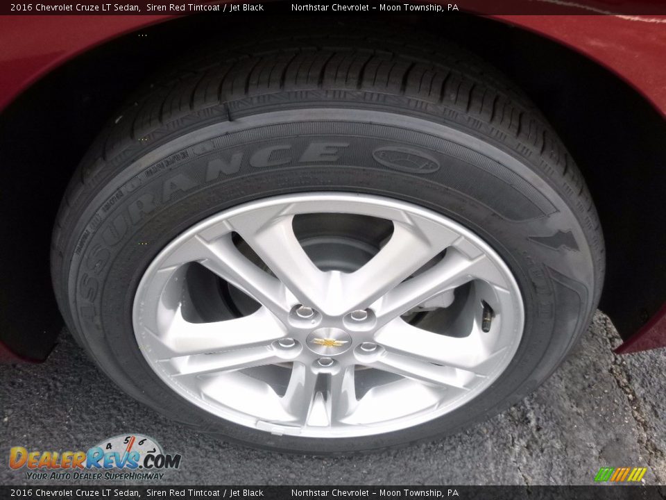 2016 Chevrolet Cruze LT Sedan Siren Red Tintcoat / Jet Black Photo #9