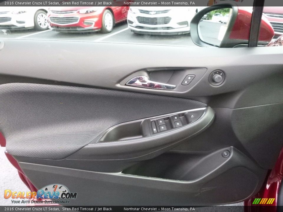 2016 Chevrolet Cruze LT Sedan Siren Red Tintcoat / Jet Black Photo #13