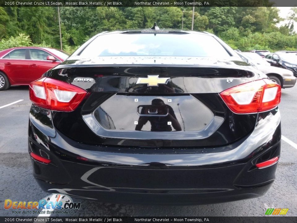 2016 Chevrolet Cruze LT Sedan Mosaic Black Metallic / Jet Black Photo #6