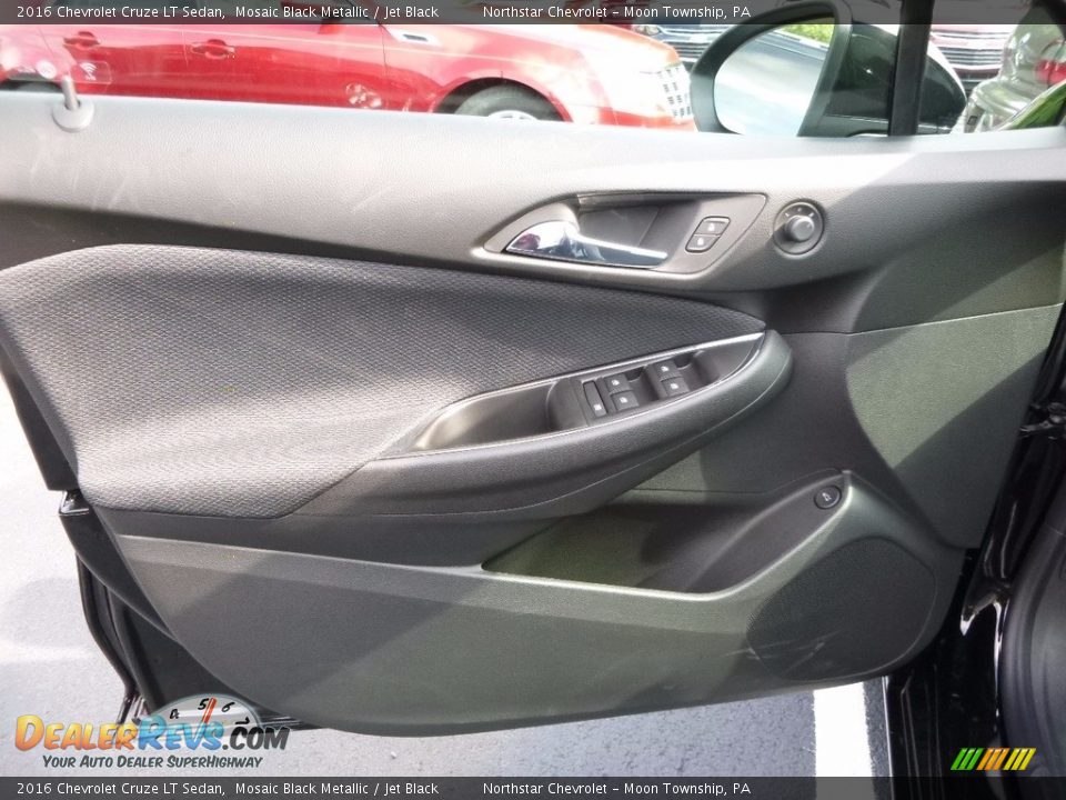 2016 Chevrolet Cruze LT Sedan Mosaic Black Metallic / Jet Black Photo #13