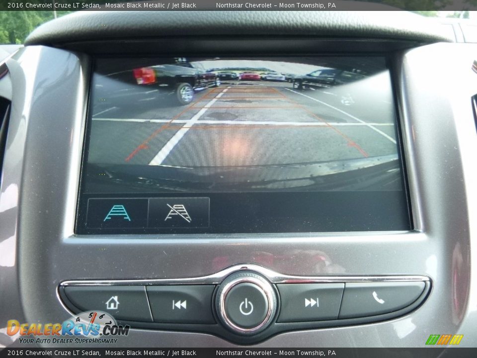 2016 Chevrolet Cruze LT Sedan Mosaic Black Metallic / Jet Black Photo #17