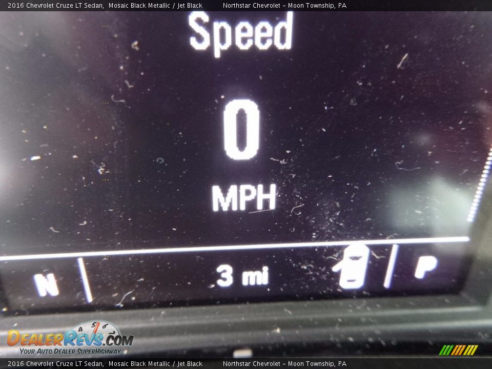 2016 Chevrolet Cruze LT Sedan Mosaic Black Metallic / Jet Black Photo #20