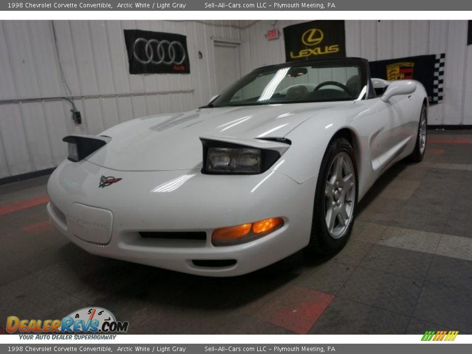 1998 Chevrolet Corvette Convertible Arctic White / Light Gray Photo #3