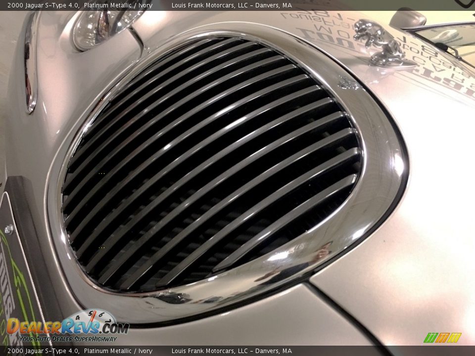 2000 Jaguar S-Type 4.0 Platinum Metallic / Ivory Photo #21