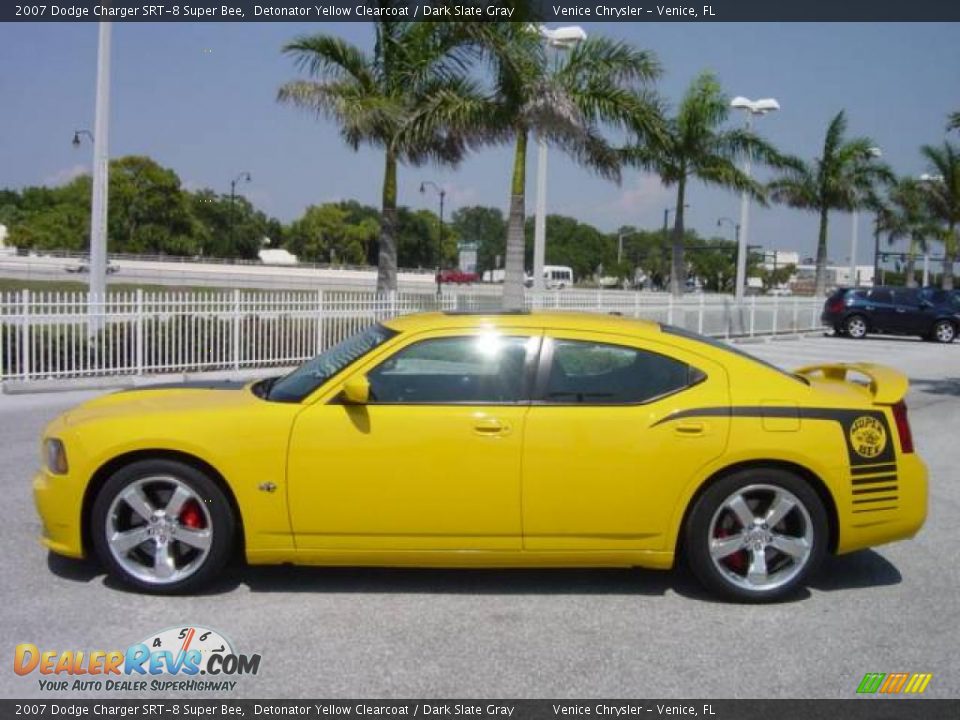 2007 Dodge Charger SRT-8 Super Bee Detonator Yellow Clearcoat / Dark Slate Gray Photo #3