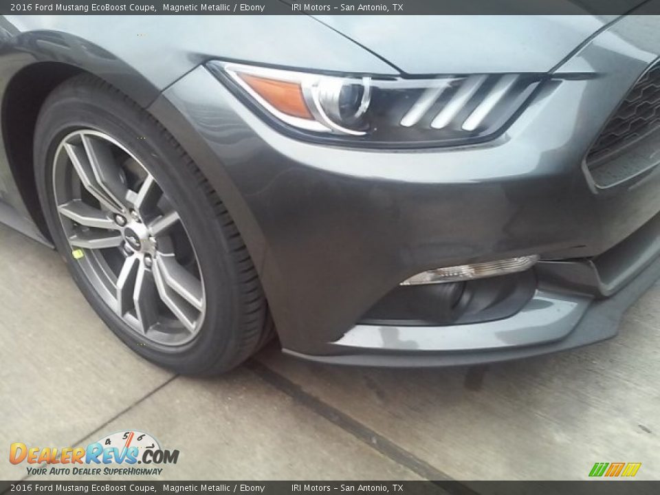 2016 Ford Mustang EcoBoost Coupe Magnetic Metallic / Ebony Photo #23