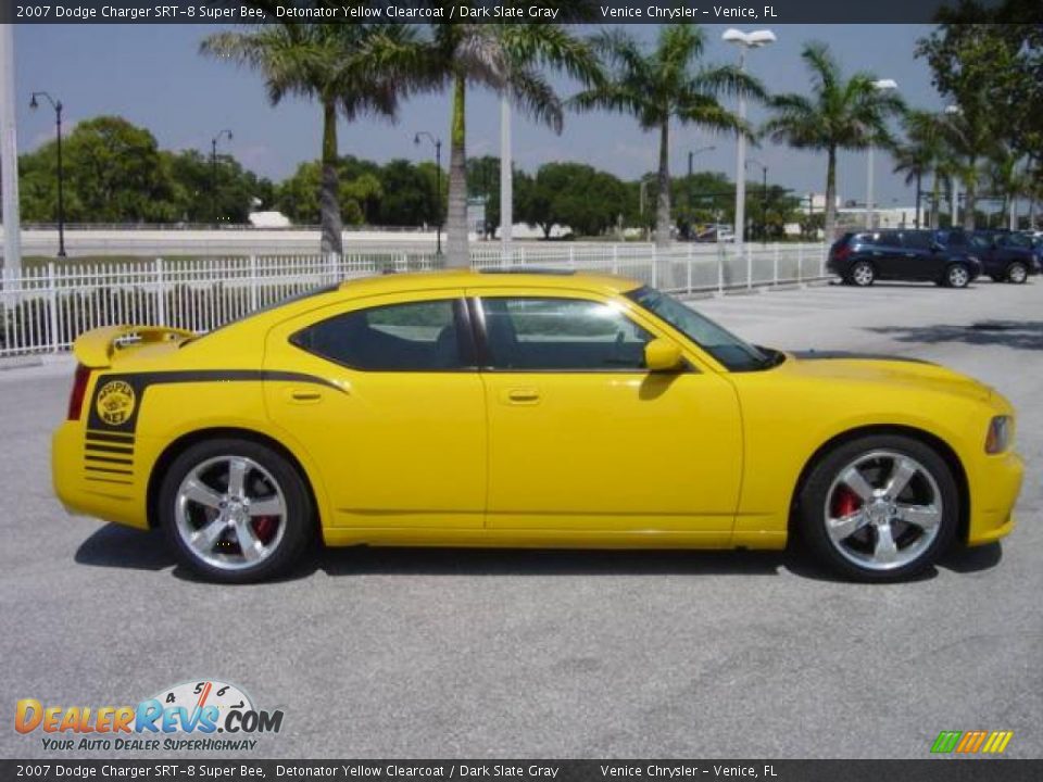 2007 Dodge Charger SRT-8 Super Bee Detonator Yellow Clearcoat / Dark Slate Gray Photo #7