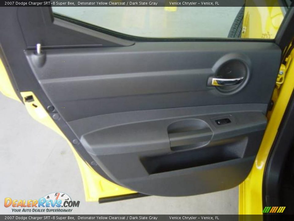 2007 Dodge Charger SRT-8 Super Bee Detonator Yellow Clearcoat / Dark Slate Gray Photo #31