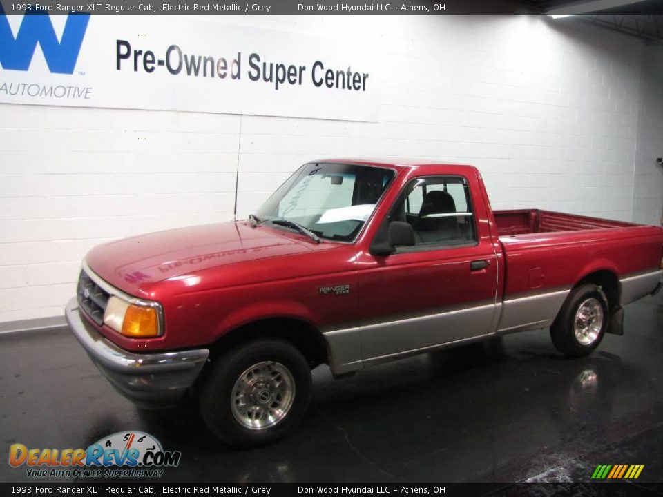 1993 Ford Ranger XLT Regular Cab Electric Red Metallic / Grey Photo #2